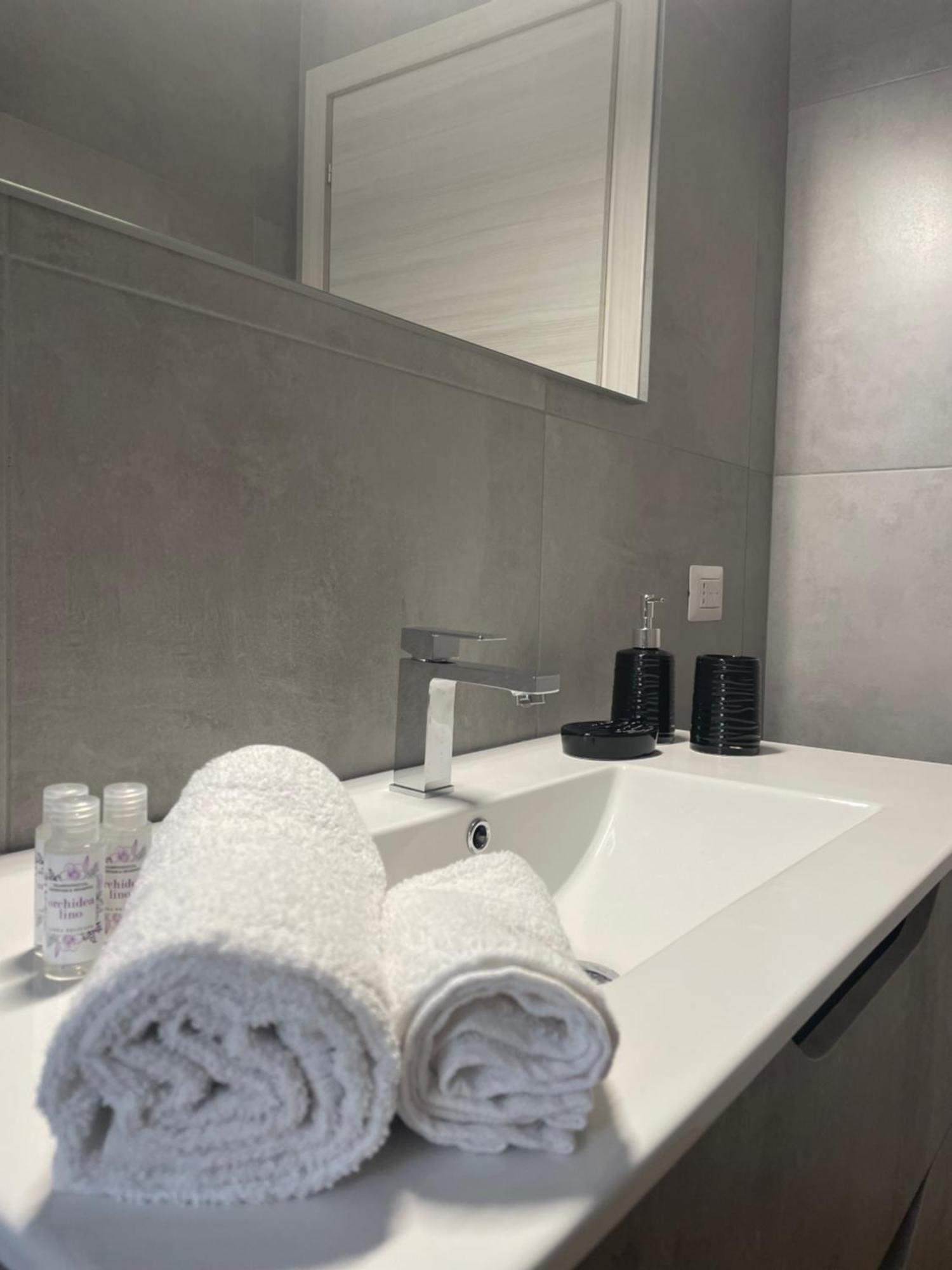 Maioliche Apartment Margherita di Savoia Kültér fotó